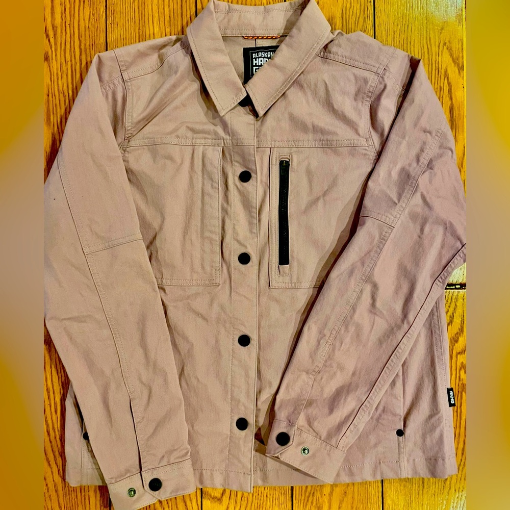 Alaskan Hard Gear by Duluth Trading Co. women’s lightweight button down coat, M